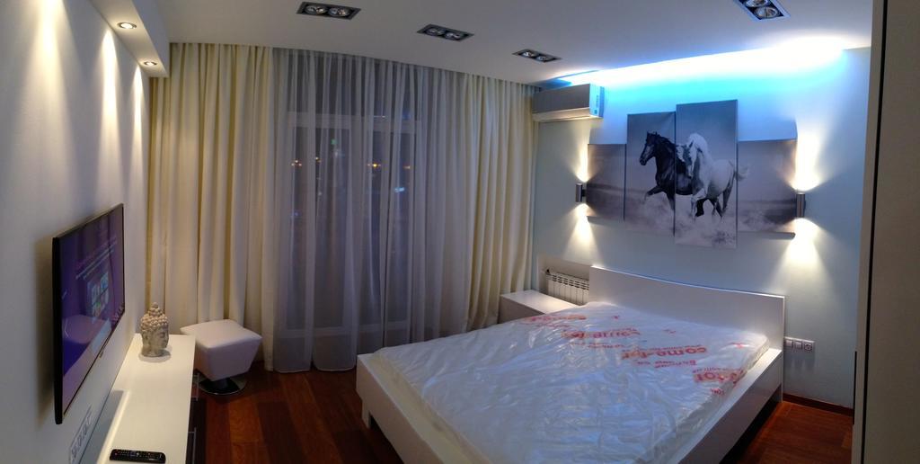 Apartment Mihailovskaya Kiev Ruang foto